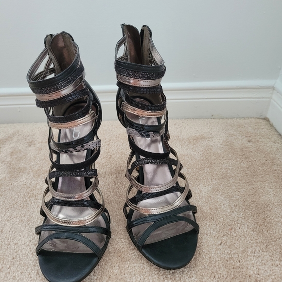 Aldo size 37, heeled sandal, multi print - Picture 2 of 4